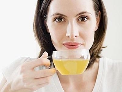 Uống trà giúp giảm nguy cơ ung thư buồng trứng