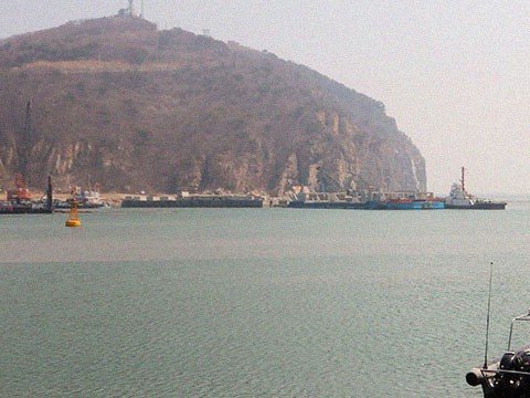 Hàng ngàn truyền đơn của Triều Tiên được tìm thấy tại một bãi biển ở đảo Baengnyeong của Hàn Quốc