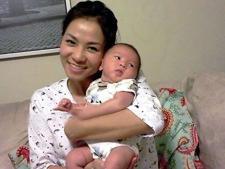 Thực hư chuyện Thu Minh có con trai 2 tháng tuổi