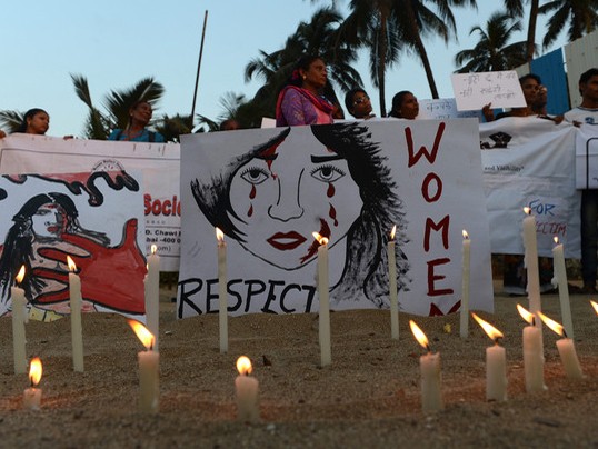 Ấn Độ: Thiếu nữ bị bắt cóc, cưỡng hiếp suốt tuần
