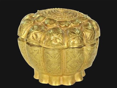 Bí ẩn chiếc hộp vàng ở chùa Ngọa Vân