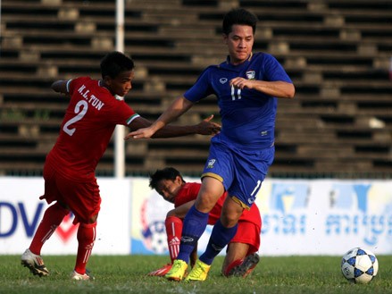 U21 Malaysia vào bán kết BIDC Cup 2013