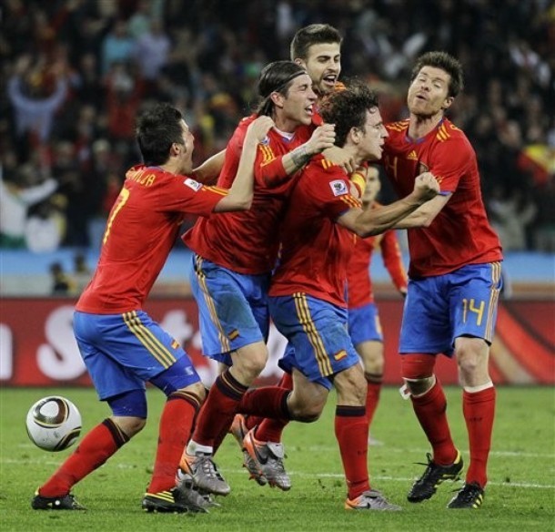 Tây Ban Nha vào chung kết