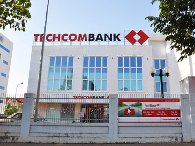 Trách nhiệm của Techcombank trong vụ cán bộ ngân hàng lừa đảo tiền tỷ