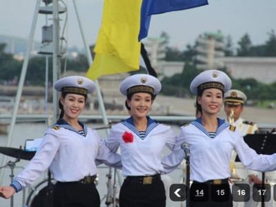Ngẩn ngơ trước vẻ đẹp nữ quân nhân Triều Tiên
