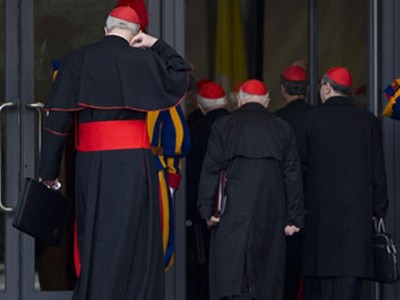 Vatican bắt đầu chọn giáo hoàng từ ngày 12-3