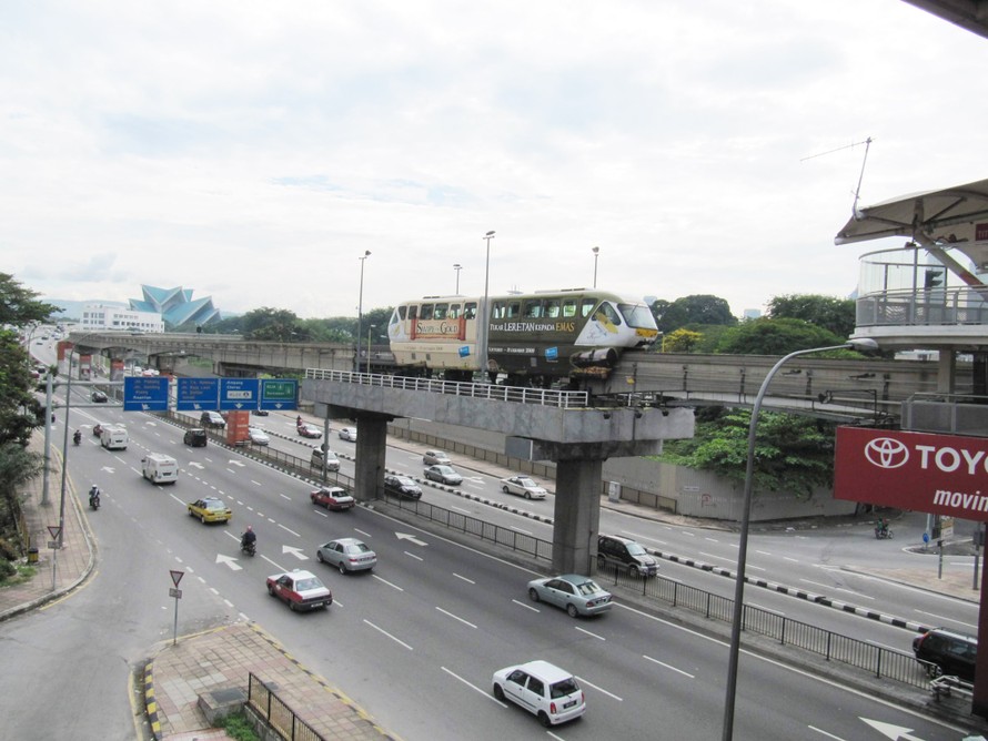 Tàu monorail được sử dụng tại nhiều thành phố