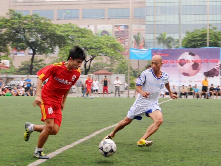 Những pha ghi bàn đẹp mắt trận Tiền Phong – MobiFone