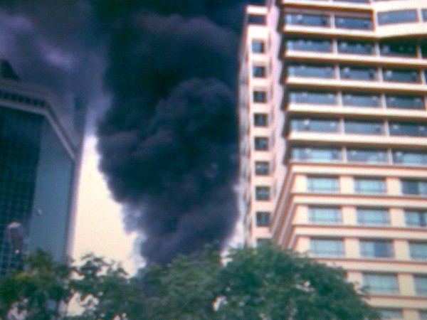 Cháy khách sạn 5 sao Sofitel Saigon Plaza