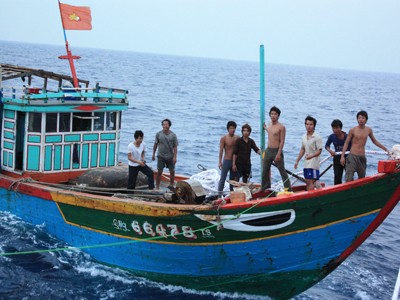 Nhiều tàu thuyền chìm vì ảnh hưởng siêu bão Haiyan