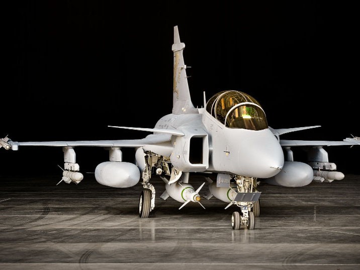 Không quân Brazil mua tiêm kích Gripen