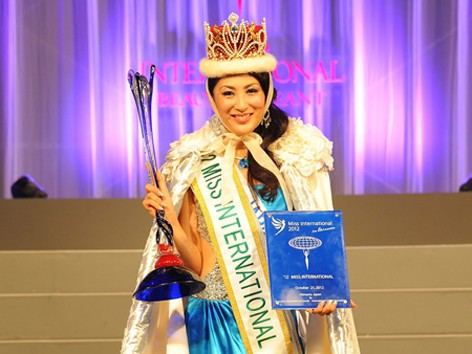 Hoa hậu Quốc tế 2012 bị dọa giết