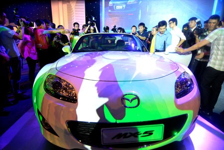 Chiếc xe Mazda trong lễ ra mắt