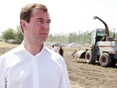 Tổng thống Medvedev thăm nông trang ở miền nam Liên bang Nga. Ảnh: Ria-Novosti