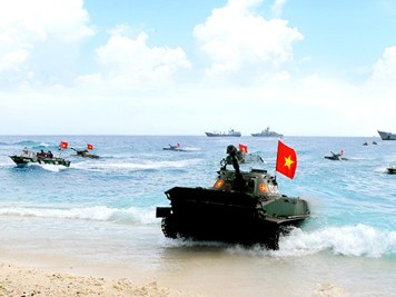 Báo Trung Quốc 'so' binh lực, thế cờ Biển Đông