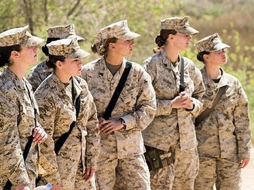 Gần 50 nữ học viên quân đội Mỹ bị lạm dụng tình dục