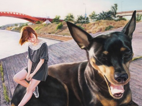 Cô gái bên chú chó cưng tuyệt đẹp