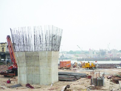 Cầu Đông Trù sau 5 năm xây dựng Ảnh: Trọng Đảng