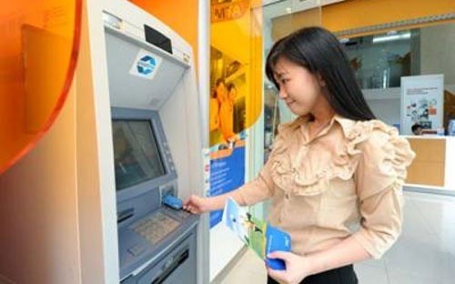 Giao dịch nội mạng ATM sắp bị thu phí?