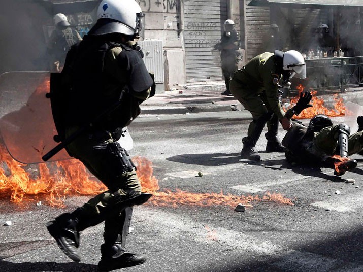 Biểu tình gây bạo loạn ở Hy Lạp