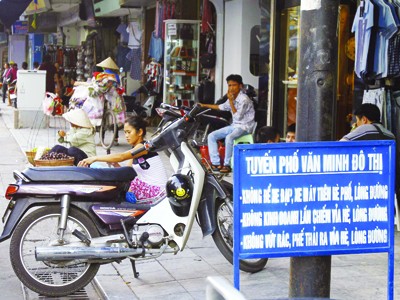 Hà Nội: Nhếch nhác phố văn minh đô thị