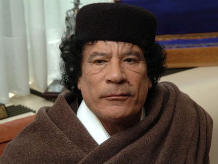 Ông Gaddafi nấp ở biên giới chờ sang Algeria?