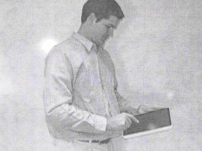 Xuất hiện bản mẫu iPad đầu tiên năm 2002