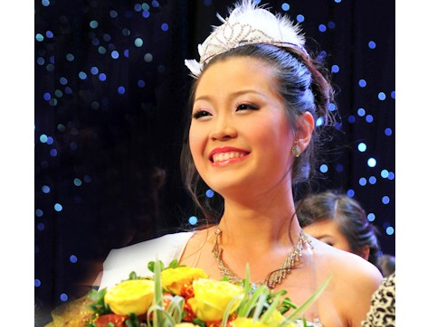 Miss Teen 2010 xướng tên Diễm Trang