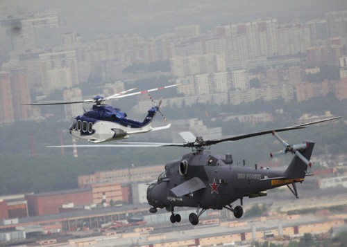 Cận cảnh sức mạnh của Mi-35M và EC130-Т2 tại HeliRussia 2013