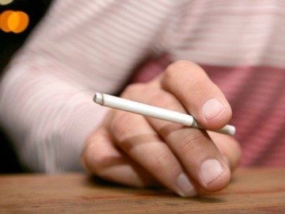 Hút thuốc lá tăng nguy cơ mắc bệnh vảy nến