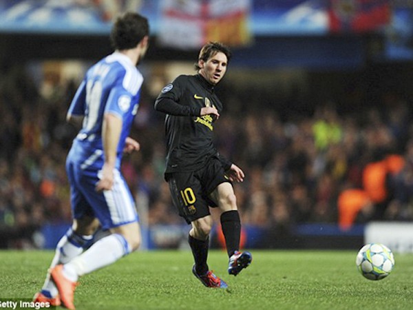 Dù rất cố gắng xong Messi vẫn chưa thể có bàn thắng vào lưới Chelsea