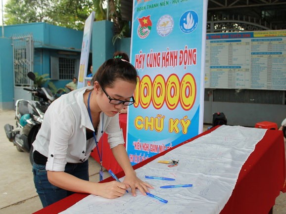 Sinh viên quyên góp ủng hộ tài xế bị ‘hôi bia’ ở Đồng Nai