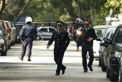 Hy Lạp: Nhiều bom thư gửi tới các đại sứ quán