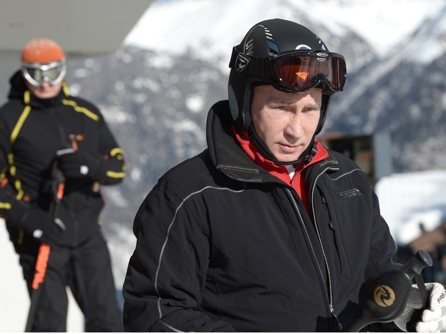 Tổng thống Nga chuẩn bị trượt tuyết ở Krasnaya Polyana
