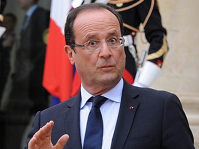 Tổng thống Pháp hẹn hò trên mạng?