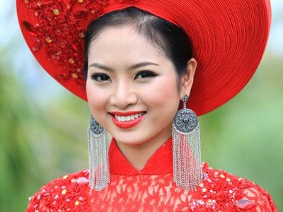 Tân Hoa hậu các dân tộc Việt Nam dính nghi án tình tiền