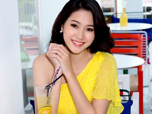 Hoa hậu Thu Thảo: Từ chối 'event' để đi làm từ thiện