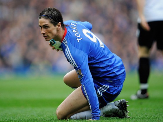 Torres vẫn chưa tỏa sáng trong màu áo Chelsea