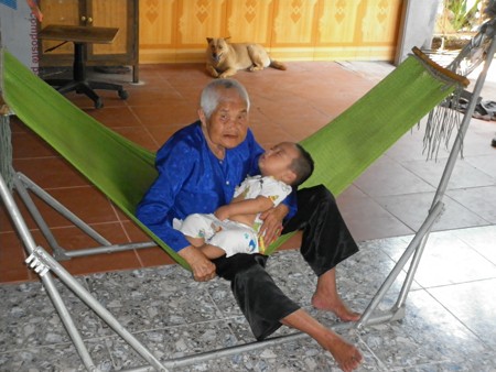 Bí quyết sống của các cụ trăm tuổi ở Việt Nam