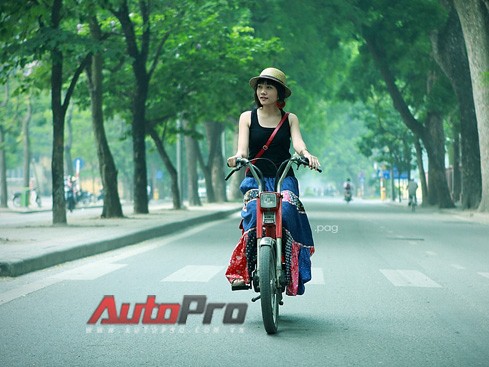 Thiếu nữ Hà thành hoài niệm cùng Peugeot 102