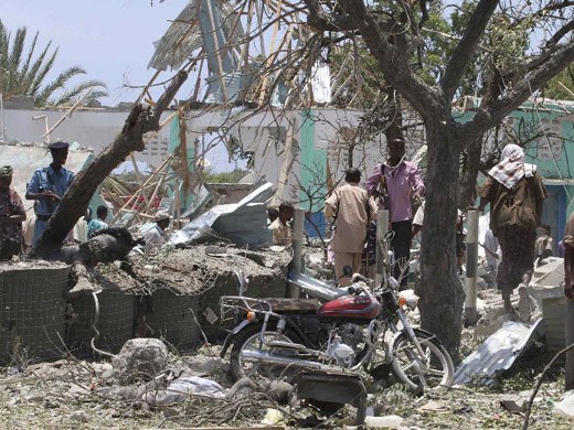 Somali rung chuyển vì bom, hơn 100 người thương vong