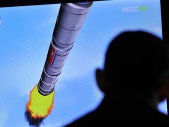 Triều Tiên thừa nhận phóng vệ tinh thất bại