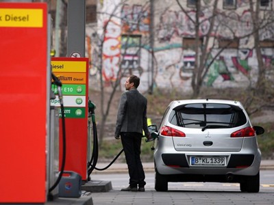 Mười nước có giá nhiên liệu đắt nhất TG