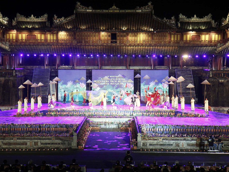 Festival Huế 2012 là dịp năm châu hội tụ
