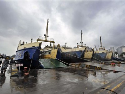 27.000 người Trung Quốc sơ tán tránh bão Nockten