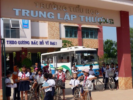 Nghi mất tiền, trường giao học sinh lớp hai cho công an