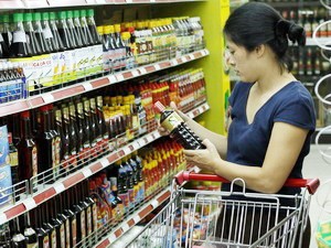 Các mặt hàng thực phẩm ở Hà Nội vẫn tiếp tục có mức tăng giá cao trong tháng Tám. (Ảnh: Trần Việt/TTXVN)