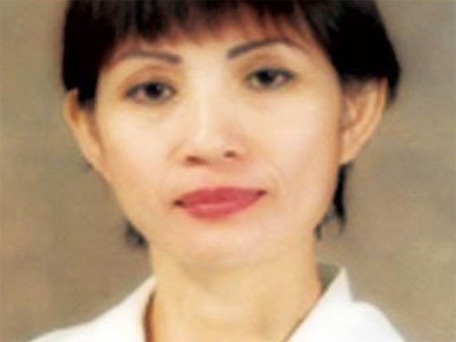 Bà Cindy Nguyễn là một phát thanh viên người Mỹ gốc Việt nổi tiếng