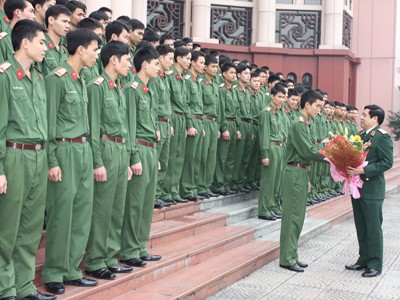 Bộ trưởng Quốc phòng Phùng Quang Thanh và tuổi trẻ Bộ Tổng tham mưu Ảnh: N.T