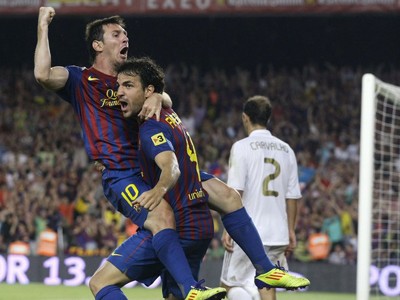 Messi tỏa sáng giúp Barca hạ gục Real
